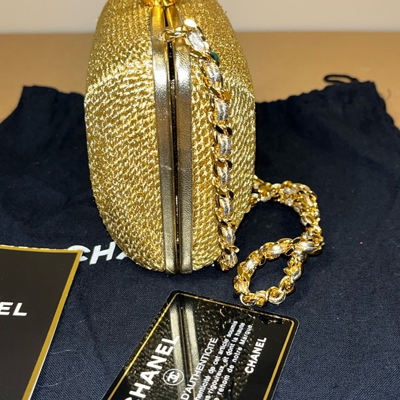 Authentic Chanel Party Pill Box Shoulder Bag - Picture 6 of 16